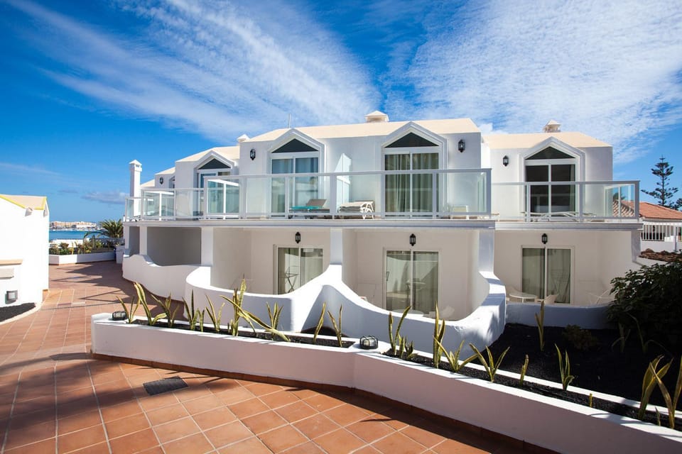 Property building, Garden view