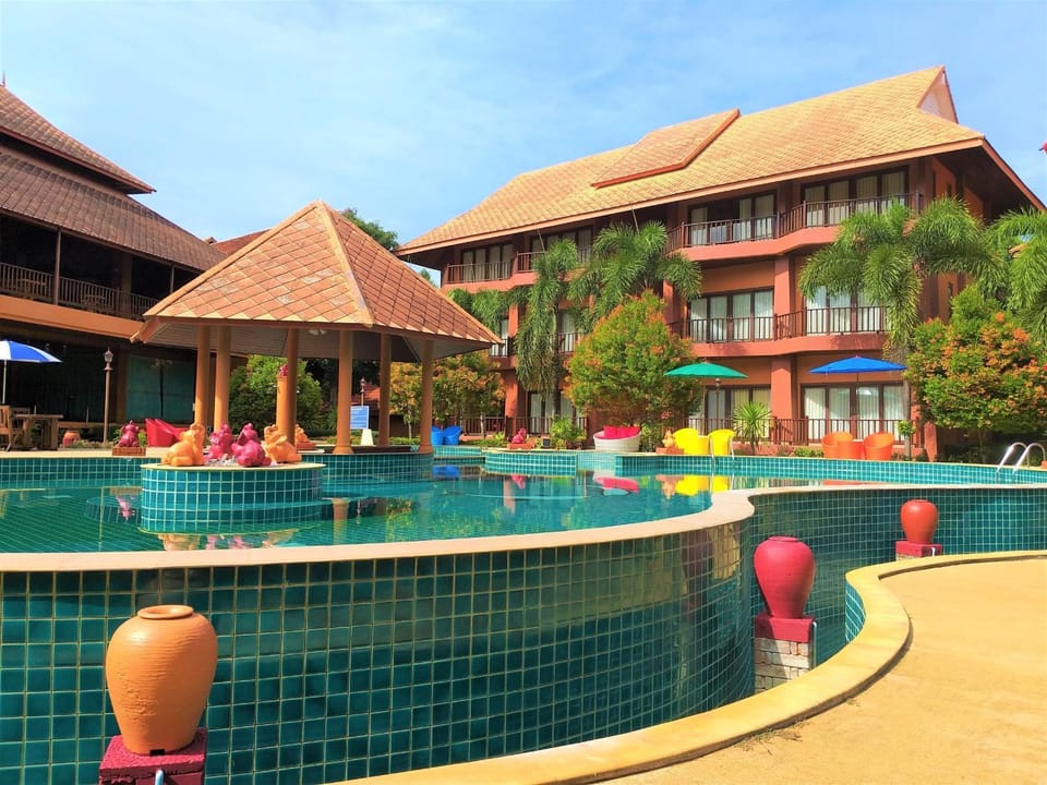 Property building, Swimming pool