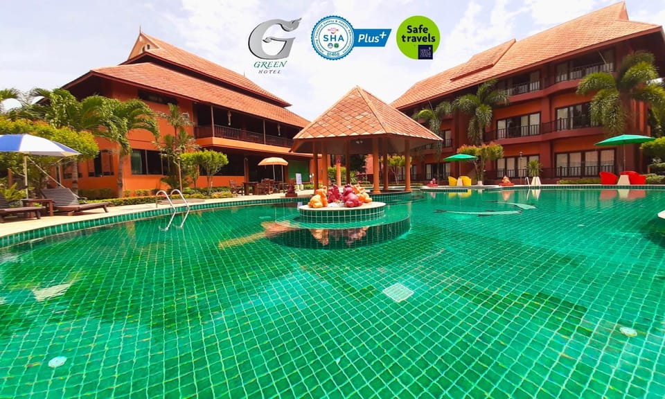 Property building, Swimming pool