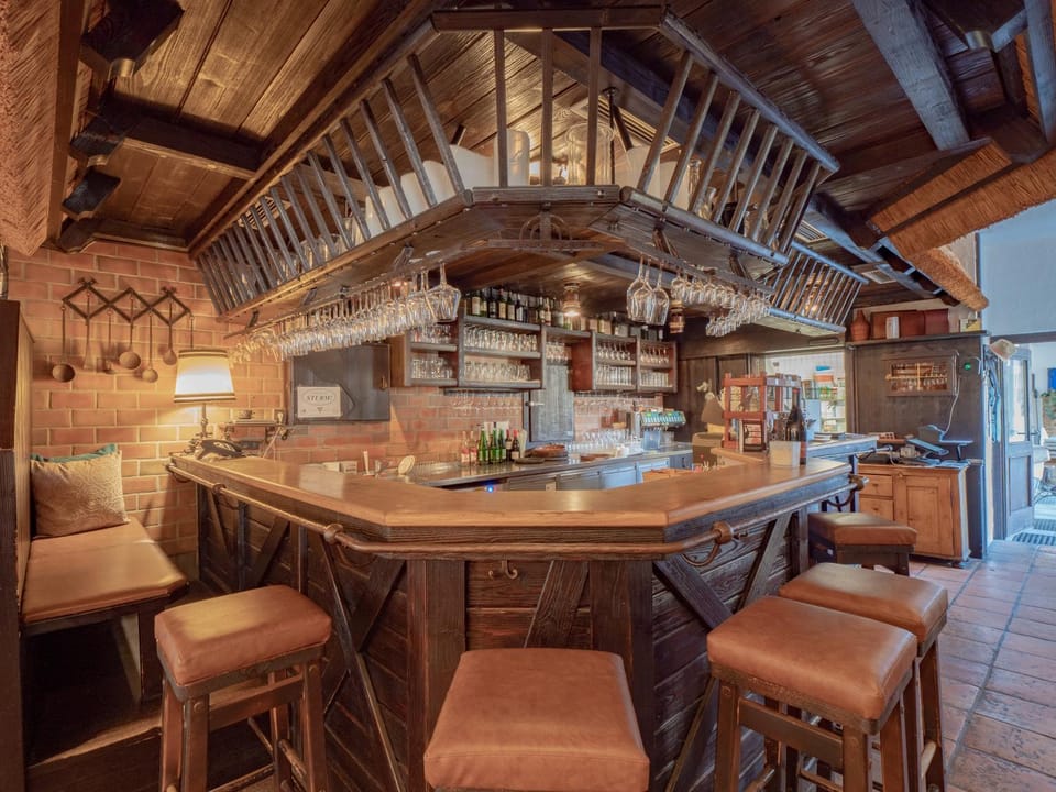 Restaurant/places to eat, Dinner