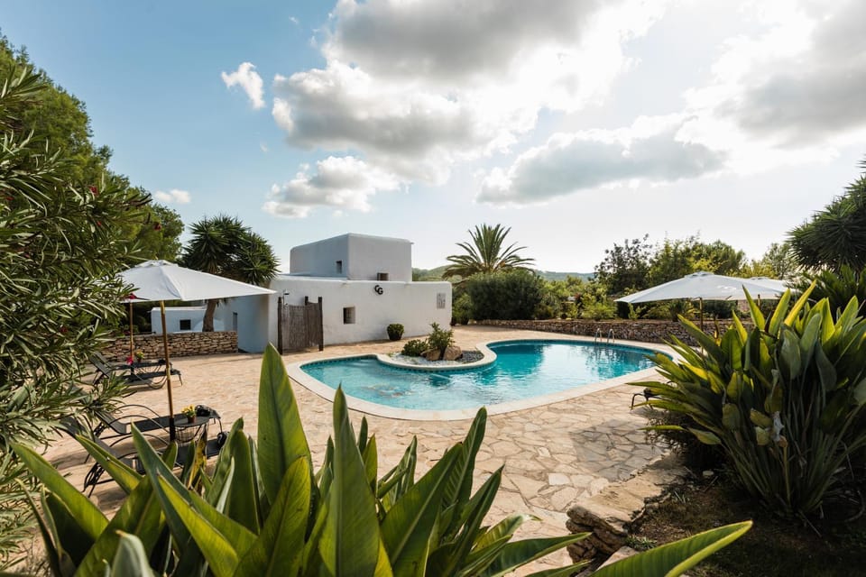 Off site, Swimming pool, Swimming pool