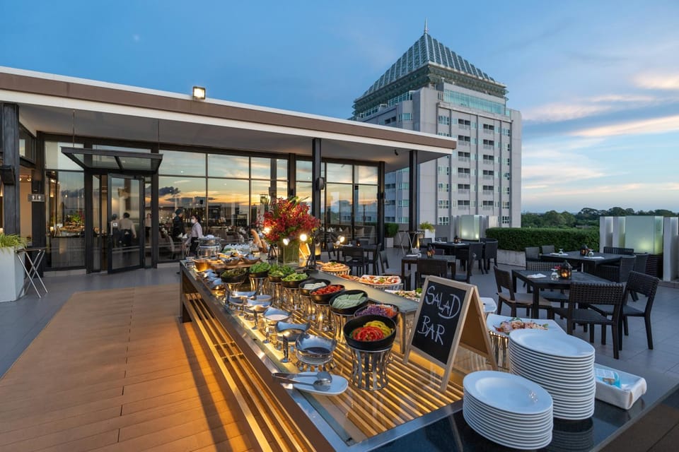 Restaurant/places to eat, Food and drinks