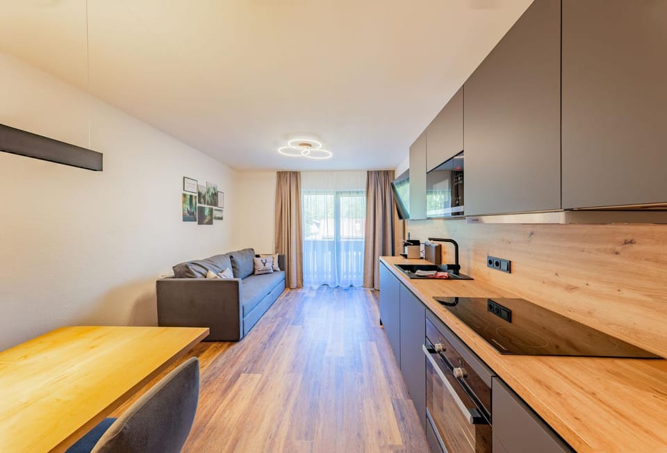 Living room, Dining area, kitchen