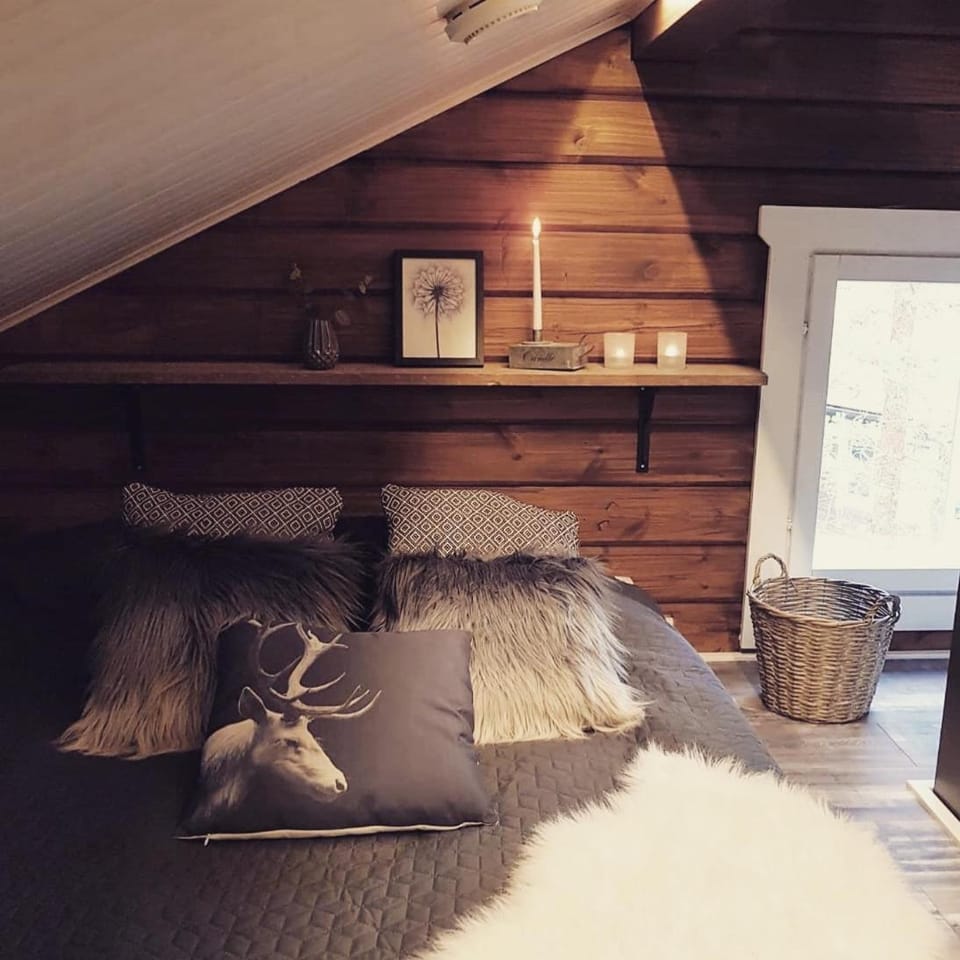 Bed, Photo of the whole room
