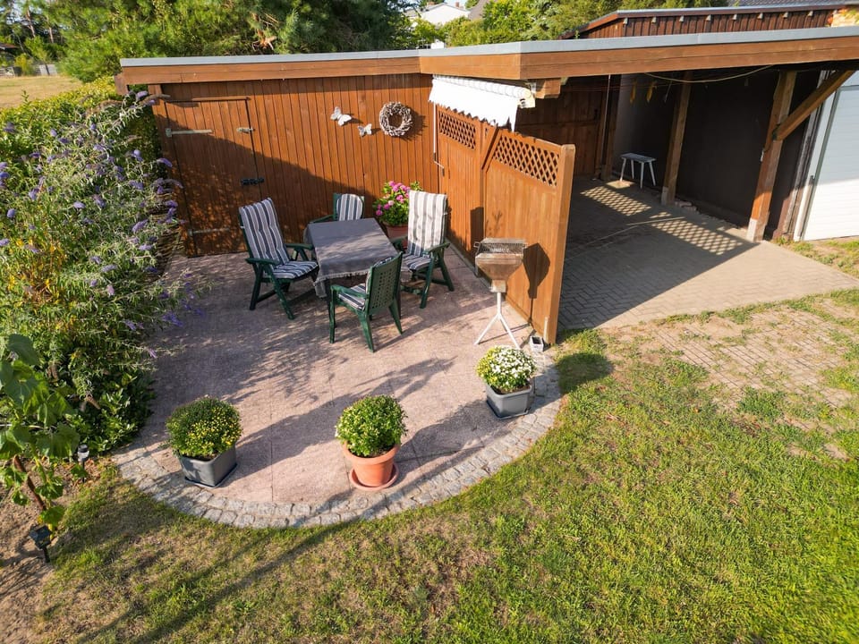 BBQ facilities, Balcony/Terrace, Parking