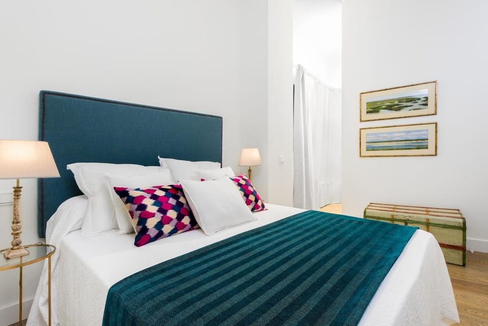 Bed, Decorative detail, Bedroom