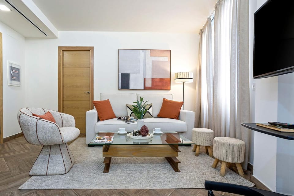 Property building, TV and multimedia, Living room, Seating area