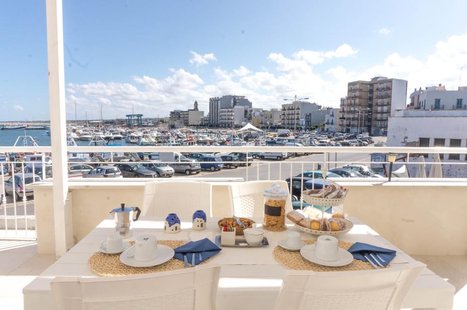 Balcony/Terrace, Breakfast