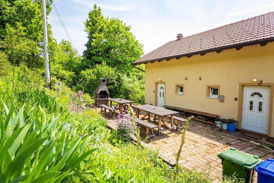 Property building, BBQ facilities