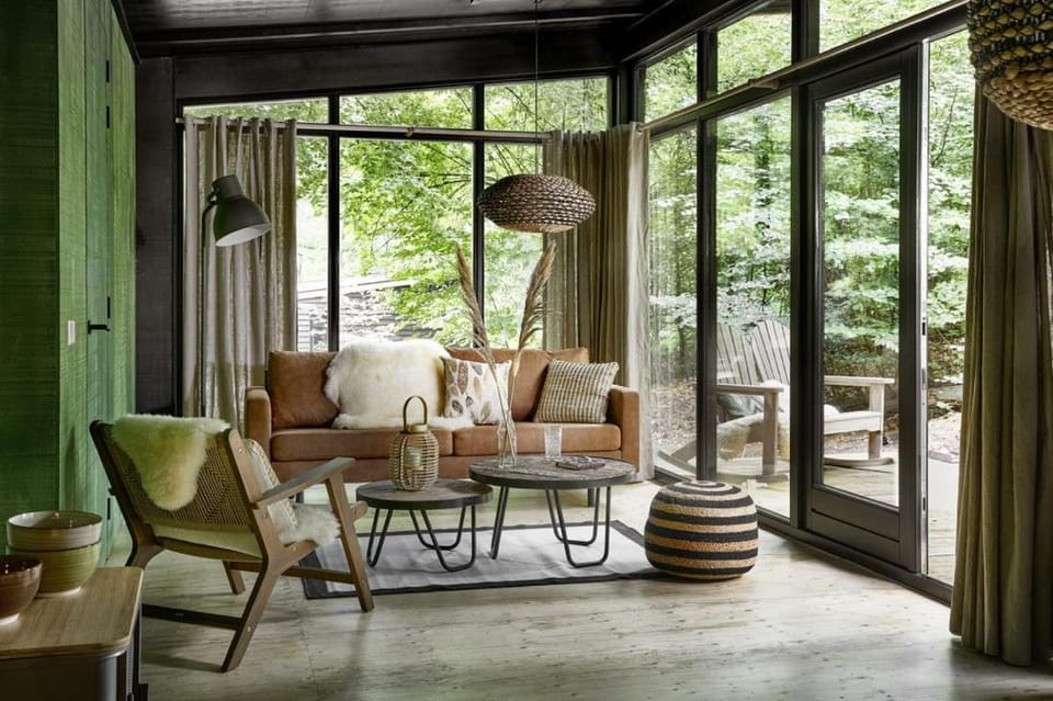 Property building, Seating area