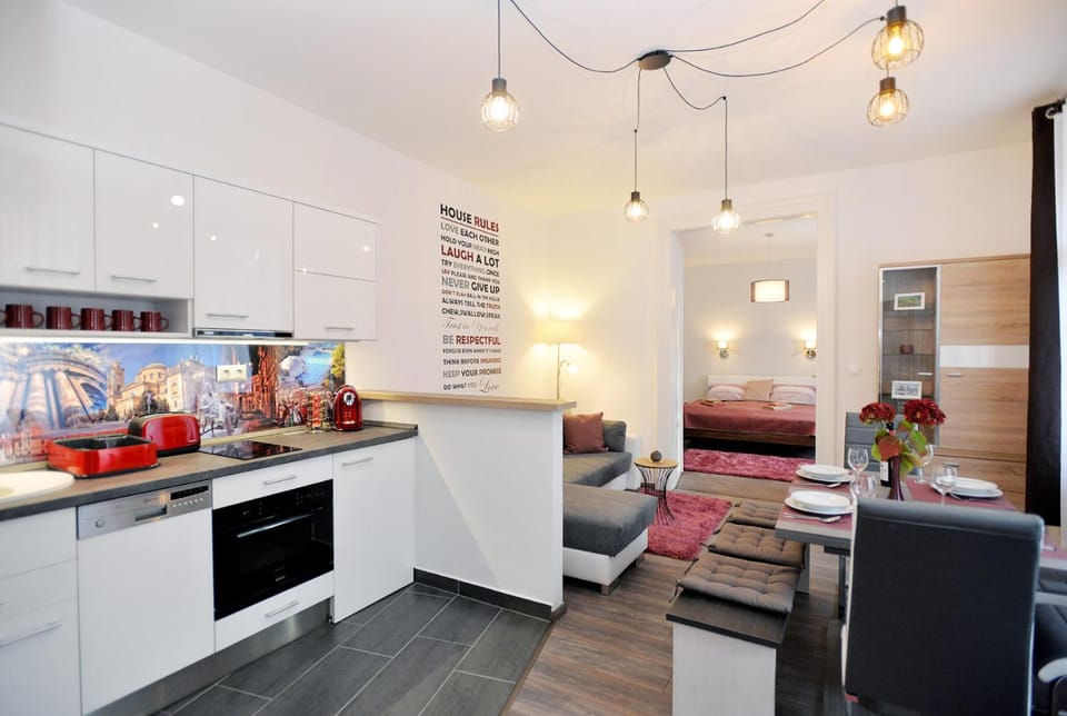 Kitchen or kitchenette, Living room, Dining area