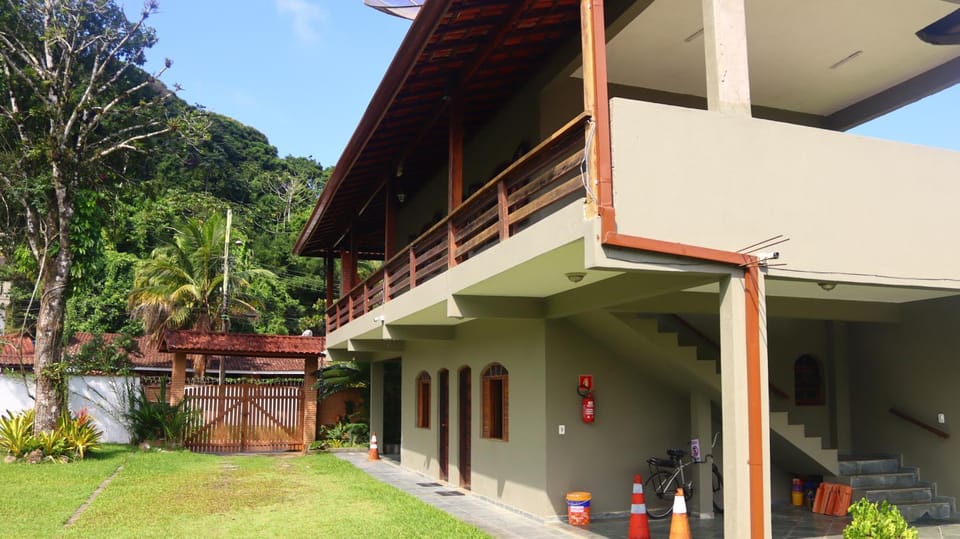 Property building, Spring, Day, Garden