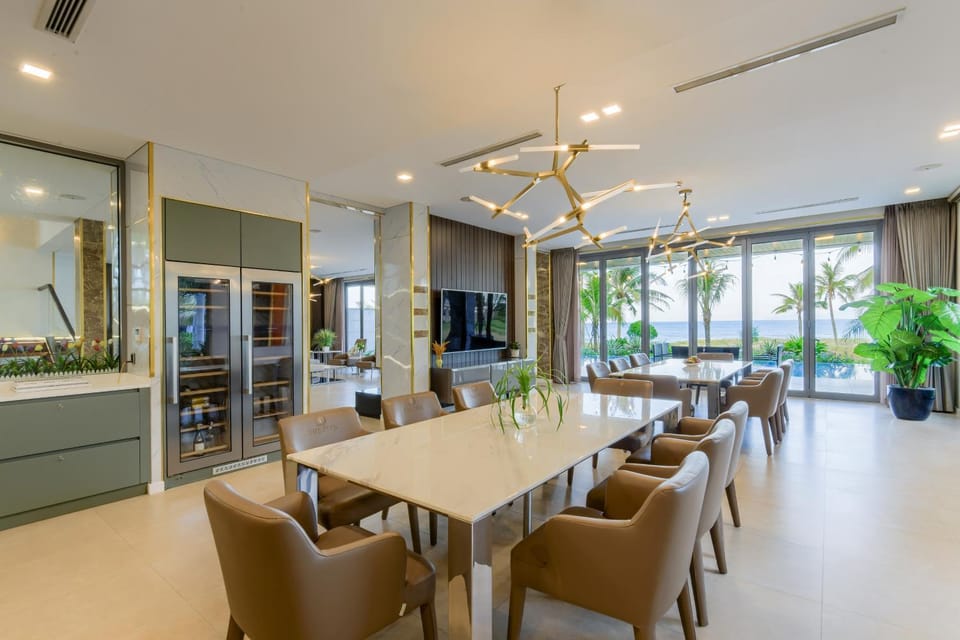 TV and multimedia, Kitchen or kitchenette, Seating area, Dining area