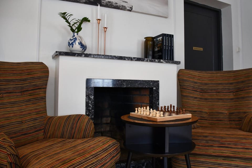 Communal lounge/ TV room, Lounge or bar, Seating area