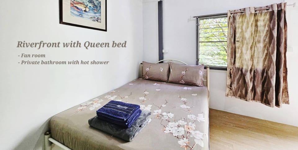 Bedroom, fireplace