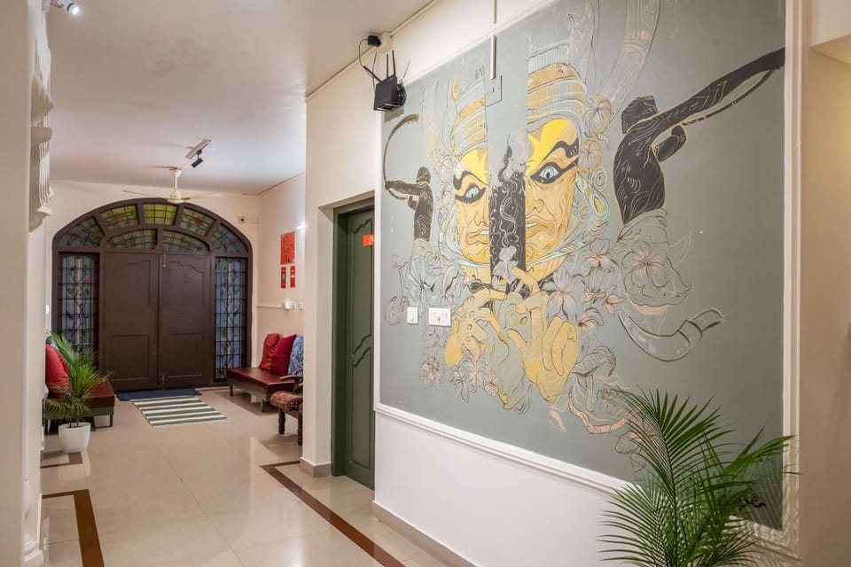 Living room, Decorative detail, Seating area