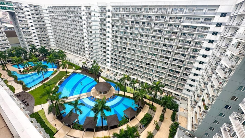BEST Q CONDO w/ Great View Apartment in Pasay