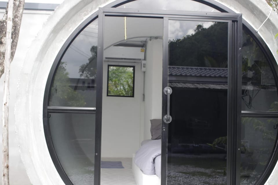 Patoey House Bed and Breakfast in Chon Buri Changwat