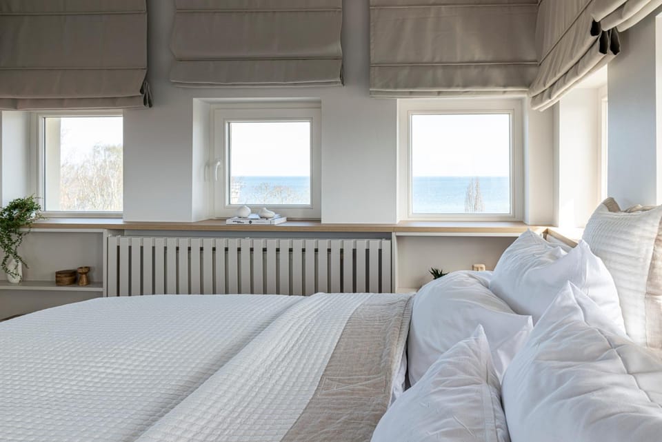 Bed, Bedroom, Sea view