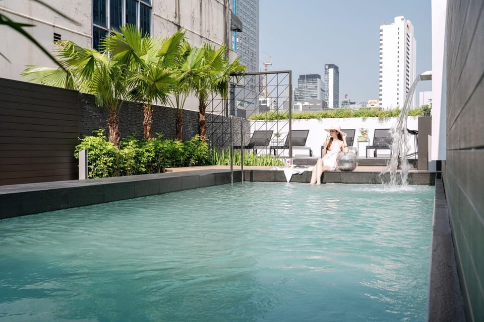 Swimming pool, Swimming pool
