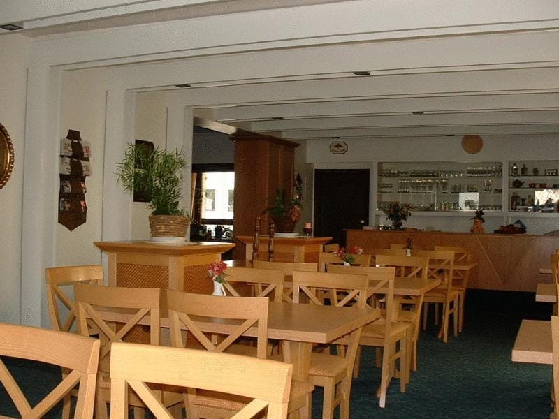 Lounge or bar