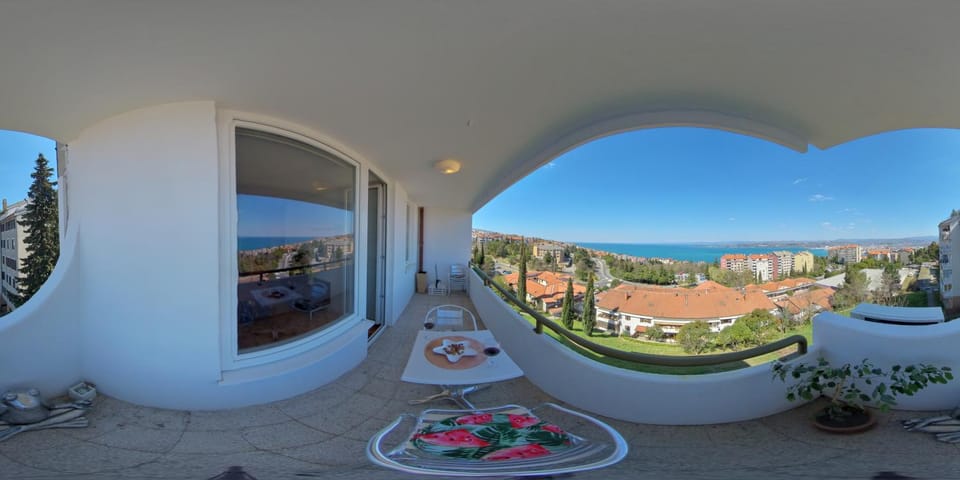 Natural landscape, View (from property/room), Balcony/Terrace, Mountain view, Sea view