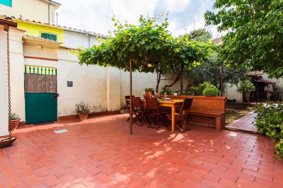 Frugo's House Apartment in Pisa