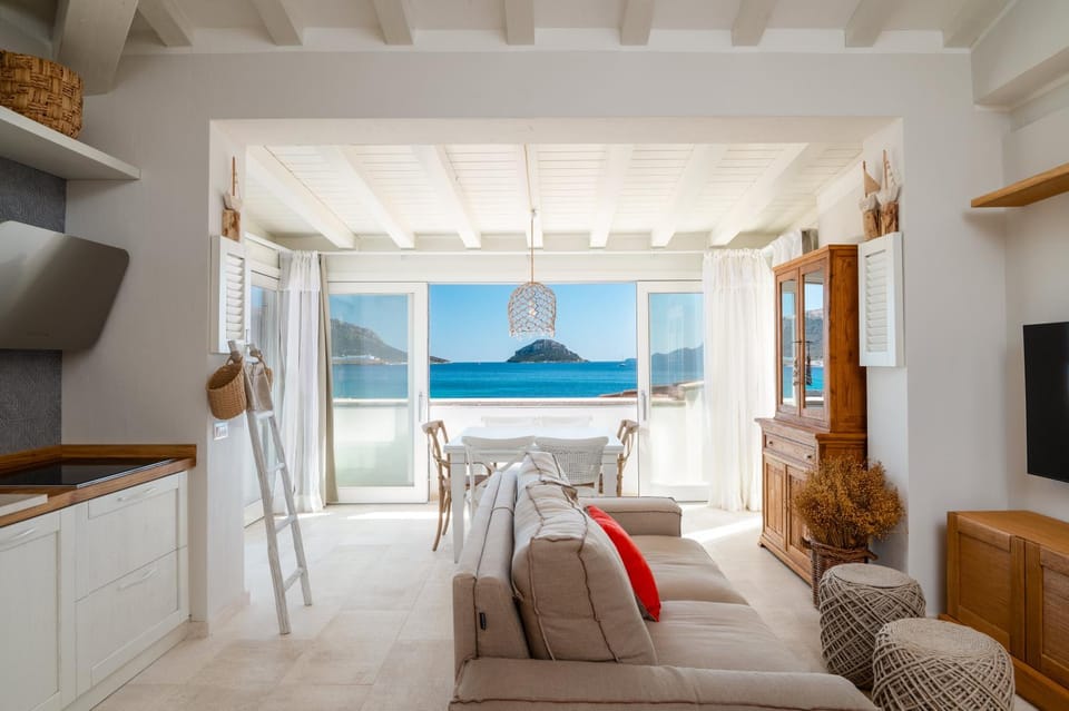Living room, Sea view