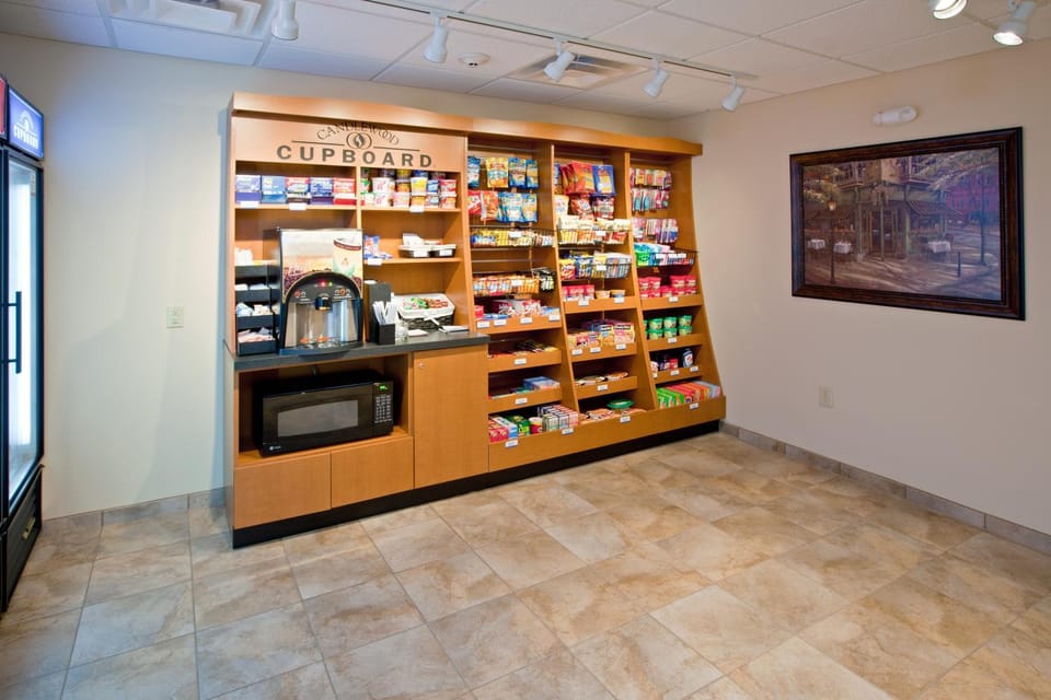 Food, Food, Shopping Area, Non alcoholic drinks, Non alcoholic drinks
