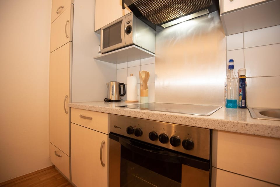 Coffee/tea facilities, Kitchen or kitchenette