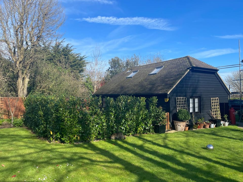 Windmill Cottage House in Worthing
