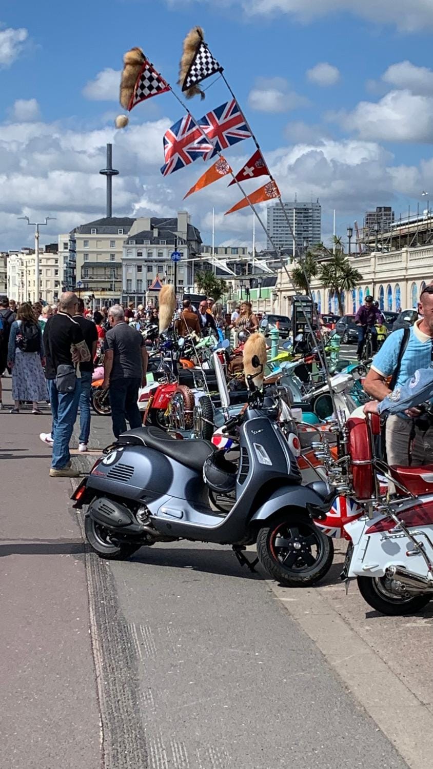 Windmill Cottage House in Worthing