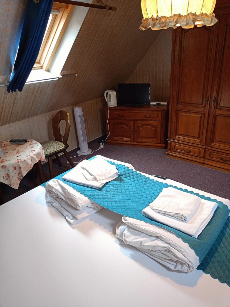 Bed, Bedroom, wardrobe