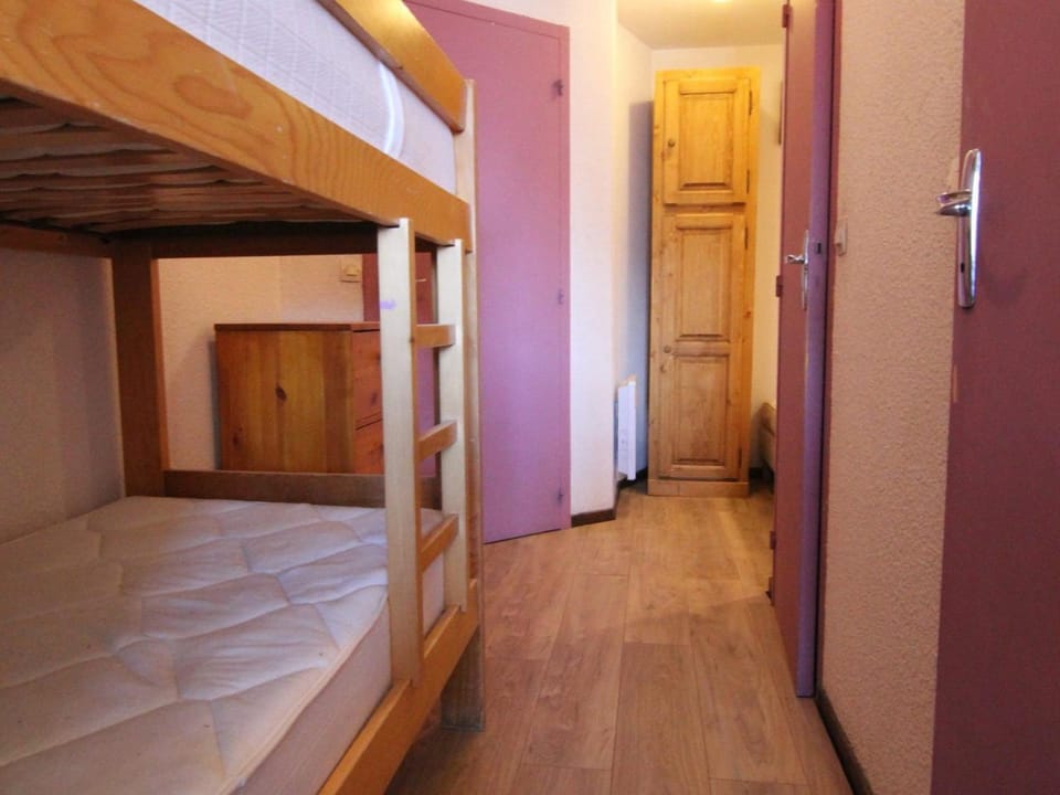Studio confortable pour 4 personnes à L'Alpe d'Huez avec balcon, proche commerces et pistes - FR-1-405-32 Apartment in Huez