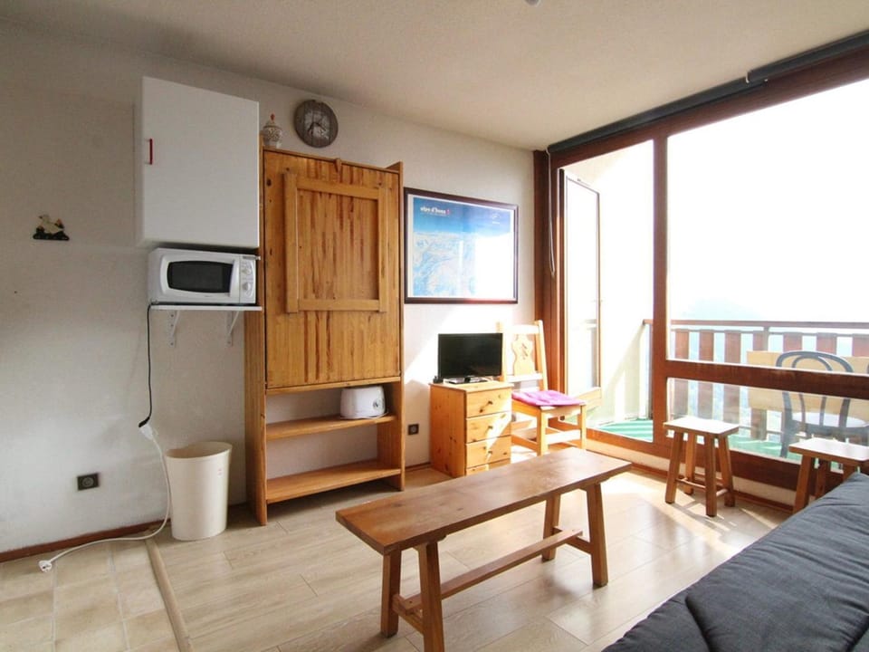Charmant 2 pièces avec balcon, proche remontées et commerces, pour 4 pers. - Alpe d'Huez - FR-1-405-62 Apartment in Huez