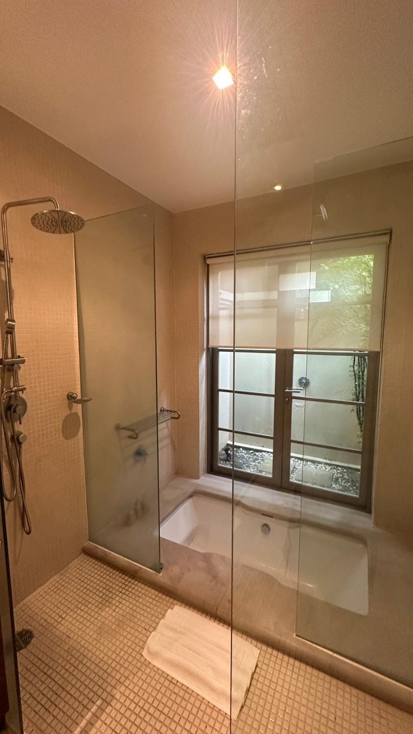 Shower, Bathroom, Bath, towels