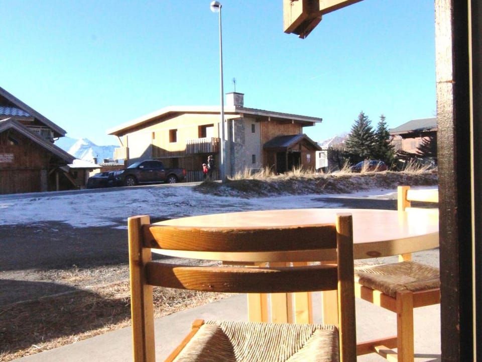 Studio pour 4 à L'Alpe d'Huez, près des pistes - FR-1-405-123 Apartment in Huez