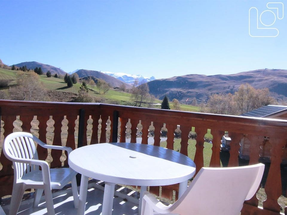 Appartement cosy 2 pièces, 6 pers, Alpe d'Huez - proche pistes et commerces - FR-1-405-52 Apartment in Huez