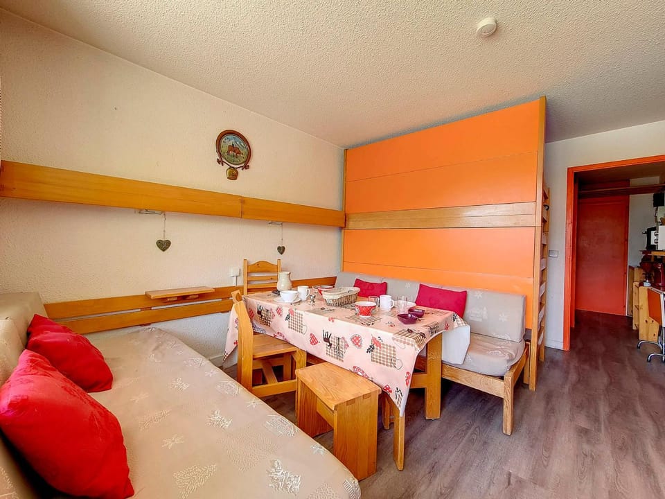 Studio lumineux avec balcon, au pied des pistes, animaux admis Apartment in Les Allues