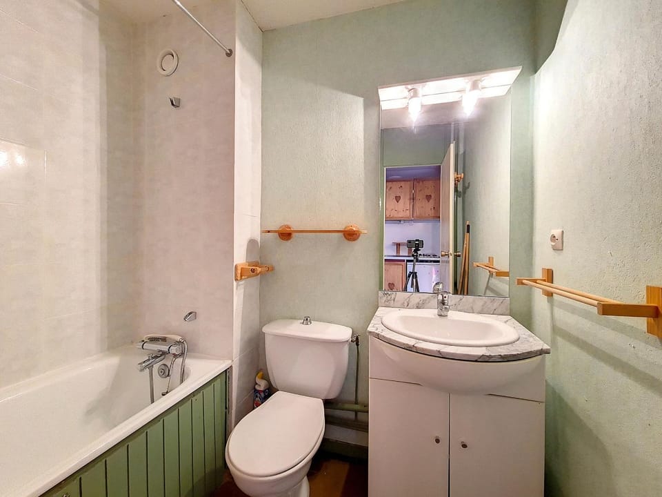 Studio lumineux au pied des pistes avec balcon - FR-1-344-666 Apartment in Les Allues