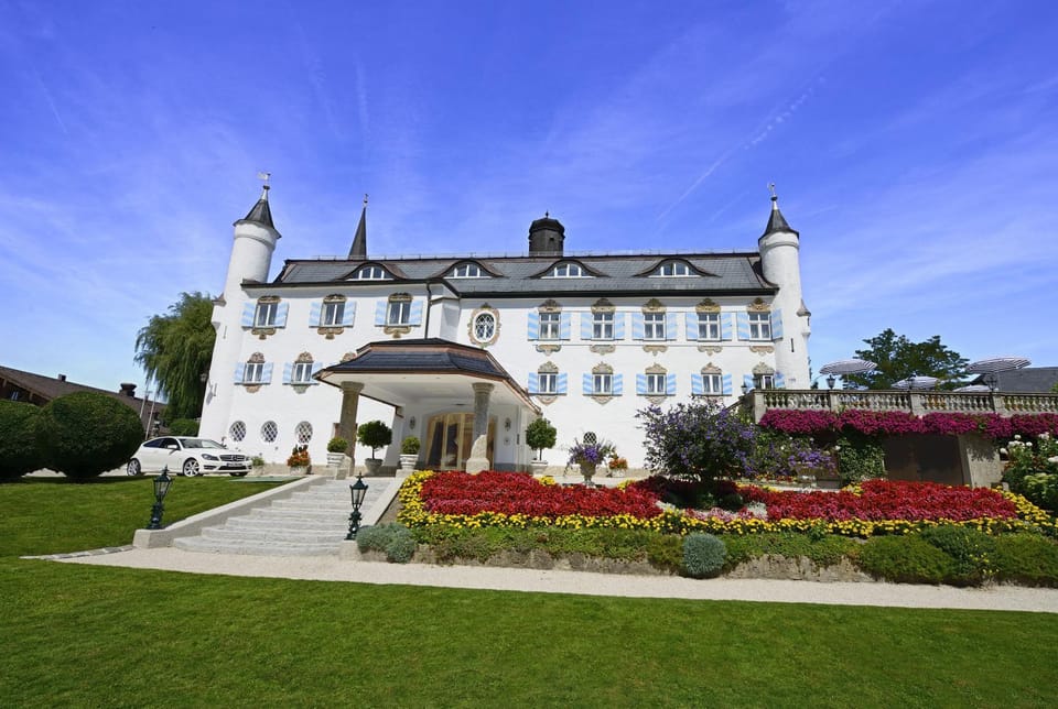 Facade/entrance, Garden