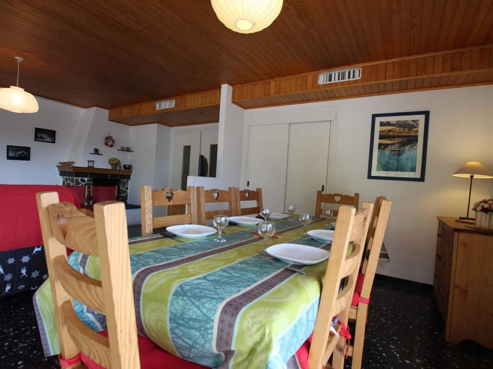 Serre-Chevalier: Appartement 3 Pièces, 8 Pers, Balcon, Parking, Wifi - FR-1-330E-7 Apartment in Saint-Chaffrey