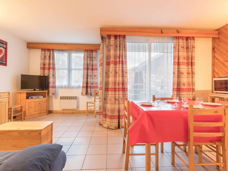 Appartement 3 pièces, 4-6 pers, centre Briançon, balcon, garage, à 400m télécabine Cabin in Briançon