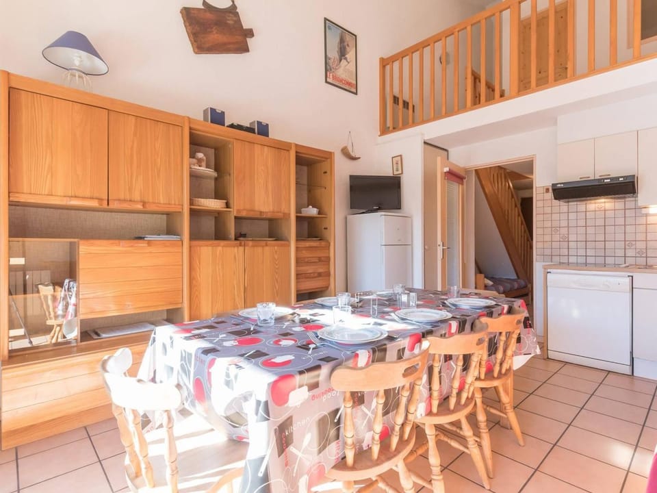 Duplex 3 pièces avec parking à Briançon - 6 pers, wifi, animaux admis - FR-1-330C-15 Apartment in Briançon