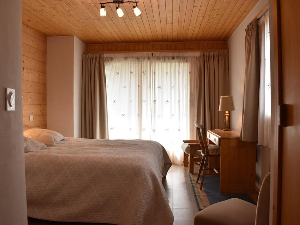 Appartement chaleureux 4 pièces, accès direct aux pistes, proche commerces et services, parking couvert - FR-1-180-178 Apartment in Les Allues