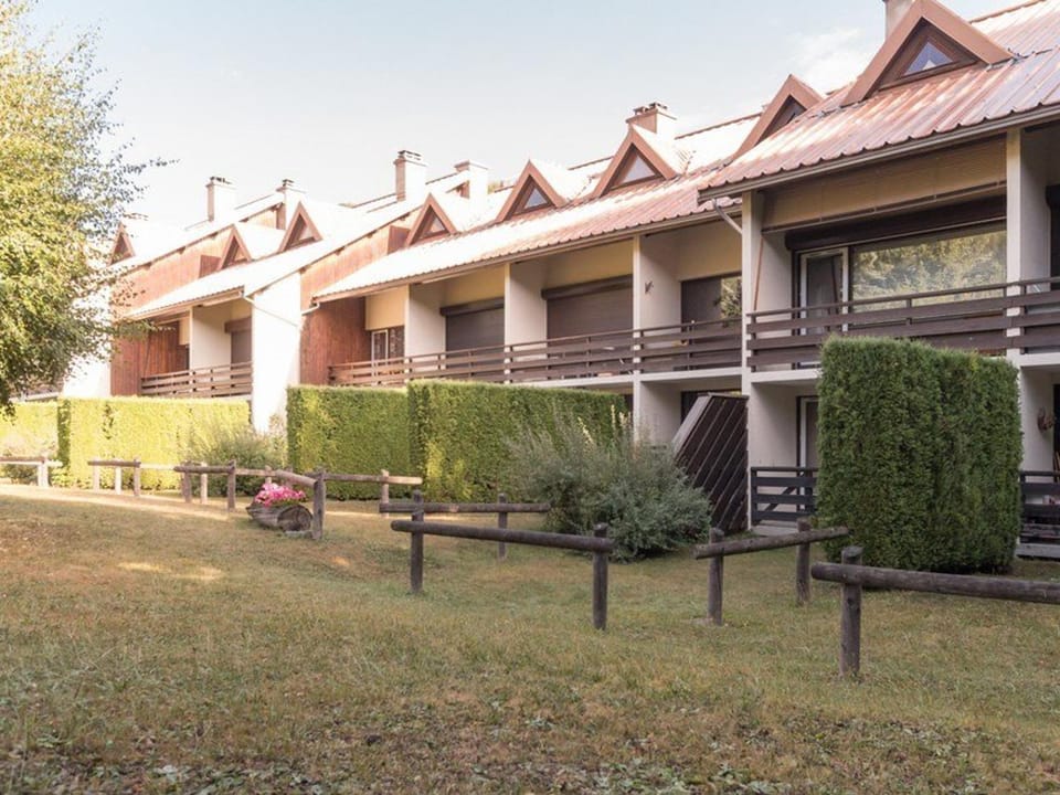 Appartement 6 pers. avec jardinet, Chantemerle, Serre-Chevalier - FR-1-330E-37 Apartment in Saint-Chaffrey