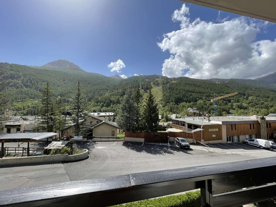Studio Cocoon pour 4 à Chantemerle - Serre-Chevalier - FR-1-330E-95 Apartment in Saint-Chaffrey