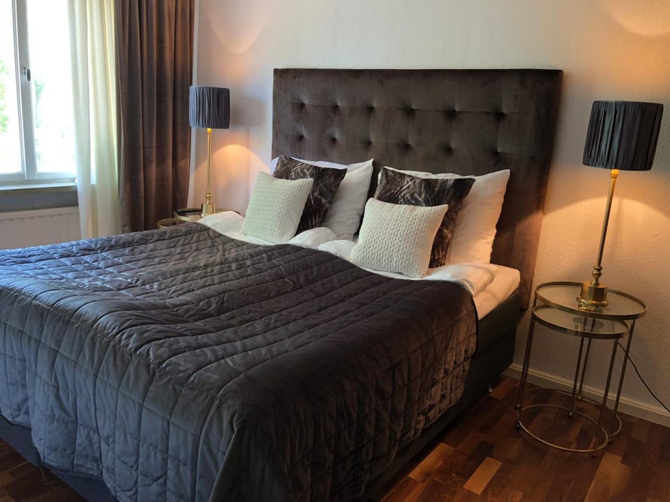 Bed, Bedroom
