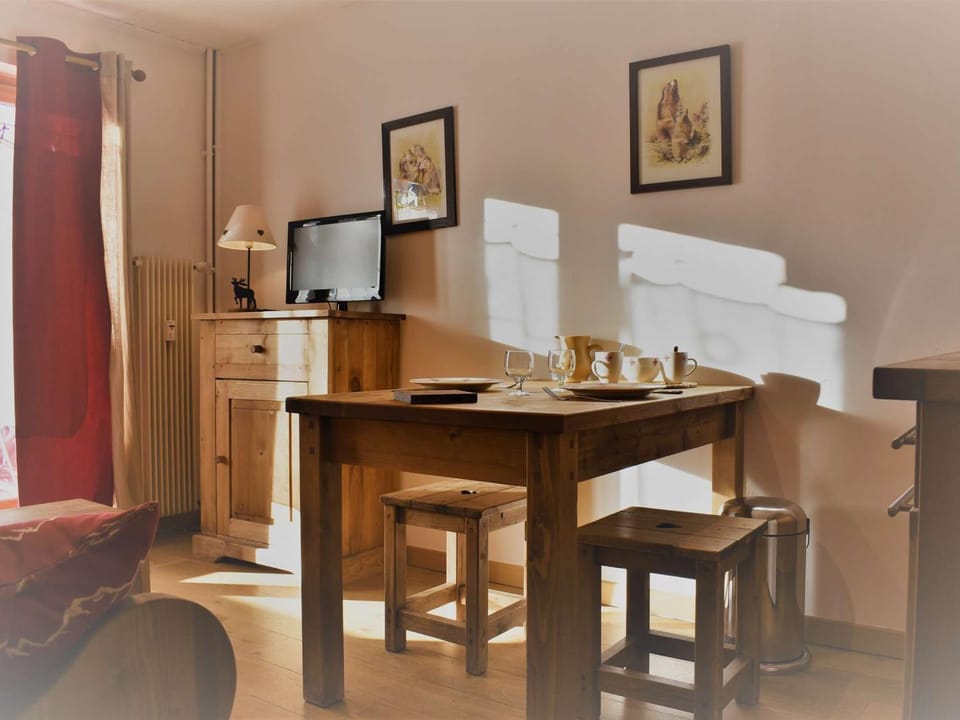Studio cosy pour 2 personnes à Méribel, proche des pistes et commerces - FR-1-180-42 Apartment in Les Allues