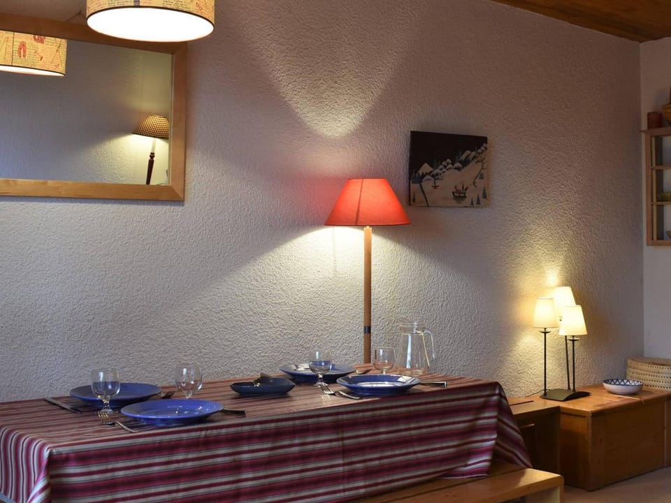 Meribel : Bel Appartement 2 Pièces avec Parking, Proche Pistes et Commerces - FR-1-180-89 Apartment in Les Allues